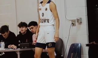 辽宁男篮队员高清图片 辽宁男篮队员高清图片